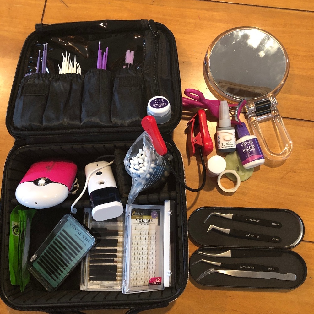 Eyelash extensions kits